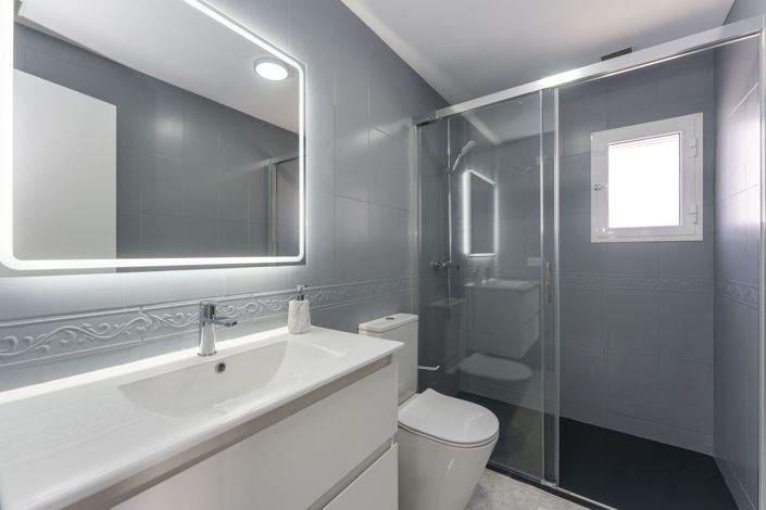 Image No.28-3 Bed Townhouse for sale