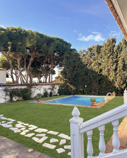 Image No.2-Villa de 4 chambres à vendre à Marbella