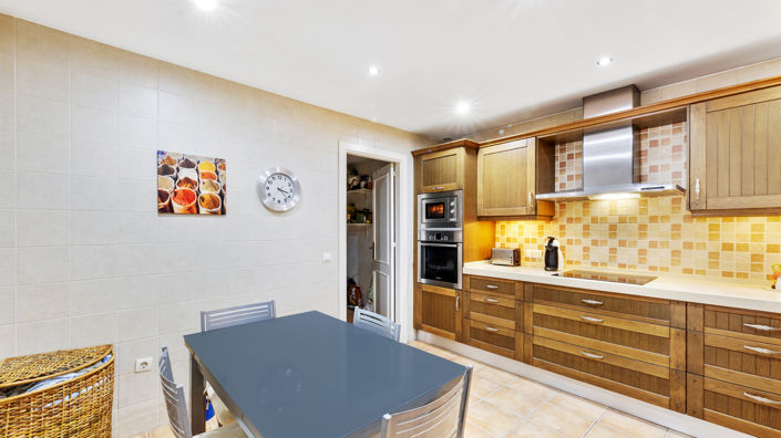 Image No.13-3 Bed Apartment for sale