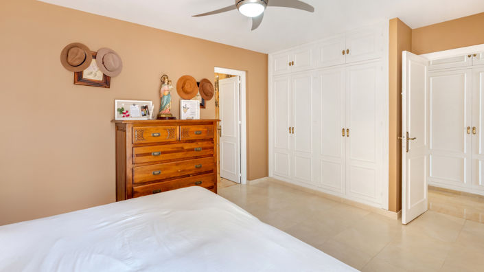 Image No.31-3 Bed Apartment for sale