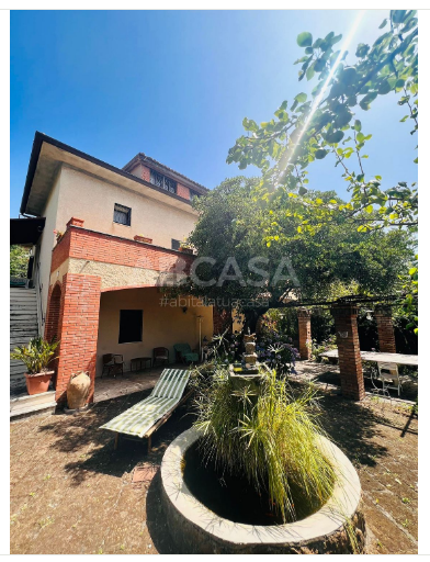 Image No.2-9 Bed Villa for sale