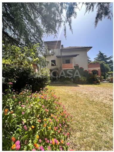 Image No.10-9 Bed Villa for sale