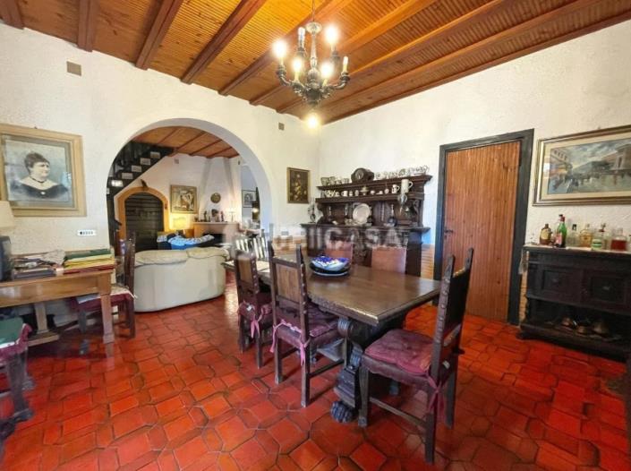 Image No.17-9 Bed Villa for sale