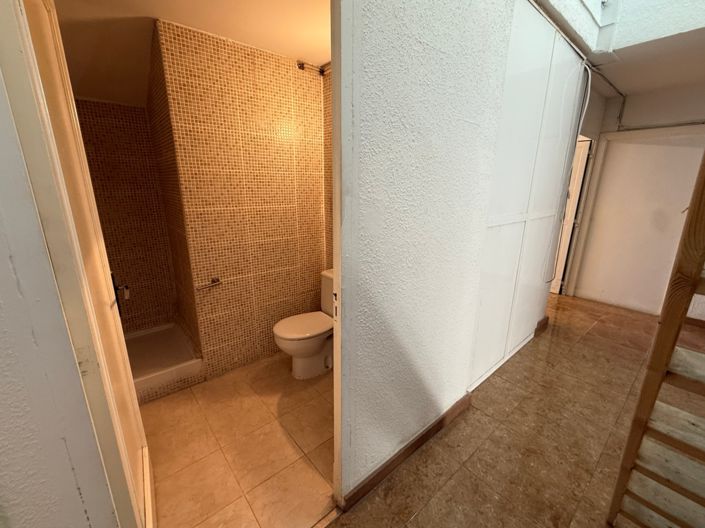 Image No.19-3 Bed Property for sale