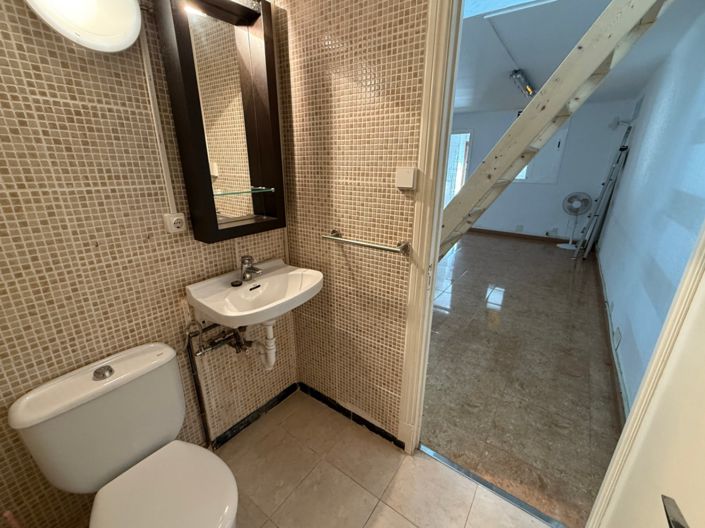 Image No.21-3 Bed Property for sale