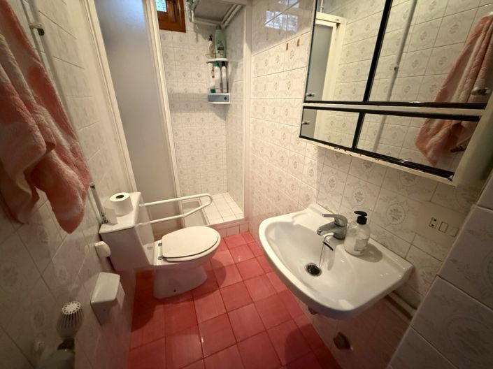 Image No.39-3 Bed Property for sale