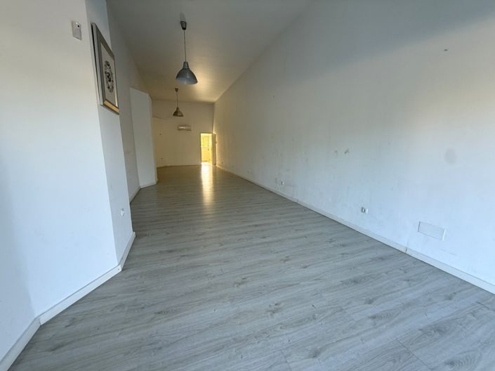 Image No.8-3 Bed Property for sale