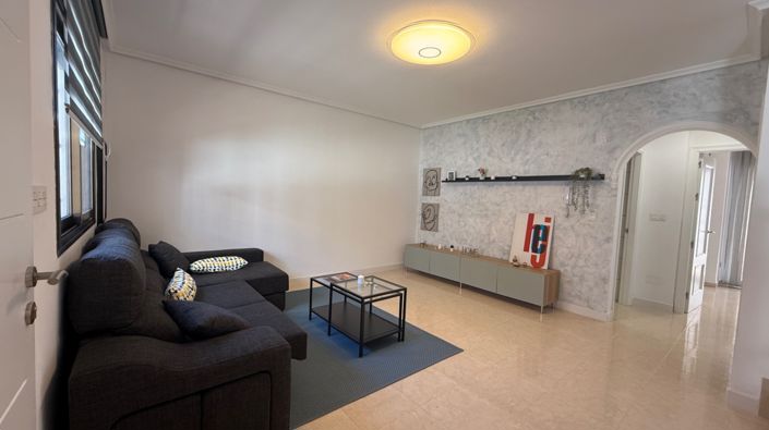 Image No.13-3 Bed Townhouse for sale