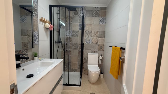 Image No.18-3 Bed Townhouse for sale