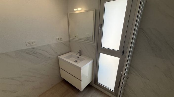 Image No.14-5 Bed Villa for sale