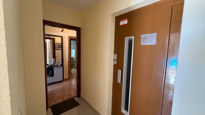 Image No.31-2 Bed Property for sale