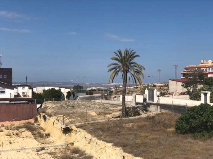 Image No.26-3 Bed House for sale