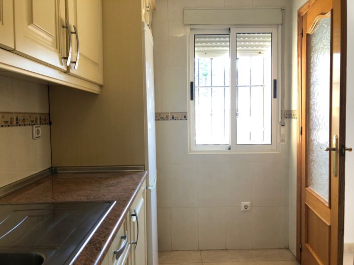 Image No.7-3 Bed House for sale