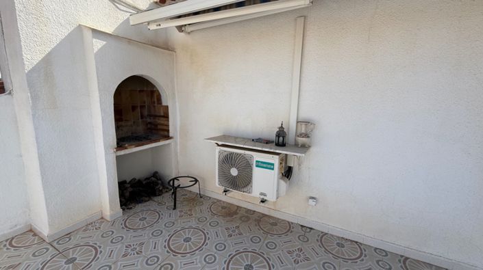 Image No.31-3 Bed Townhouse for sale