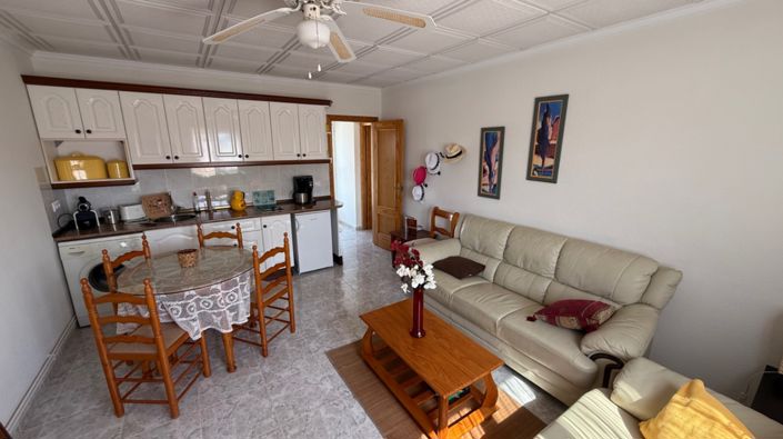 Image No.37-3 Bed Townhouse for sale