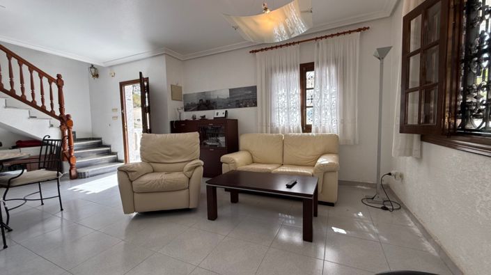 Image No.19-4 Bed Property for sale