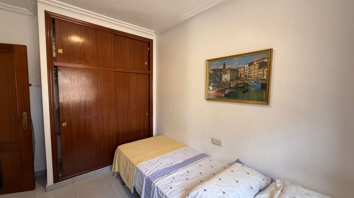 Image No.36-4 Bed Property for sale