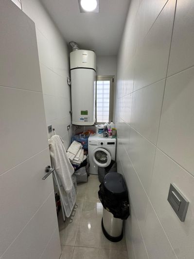 Image No.19-3 Bed Property for sale