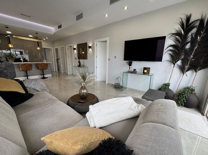 Image No.5-3 Bed Property for sale