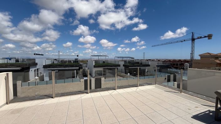 Image No.44-3 Bed Property for sale