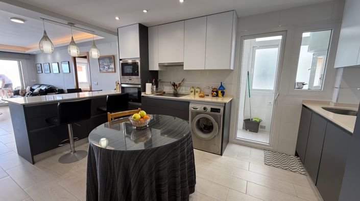 Image No.5-3 Bed Apartment for sale