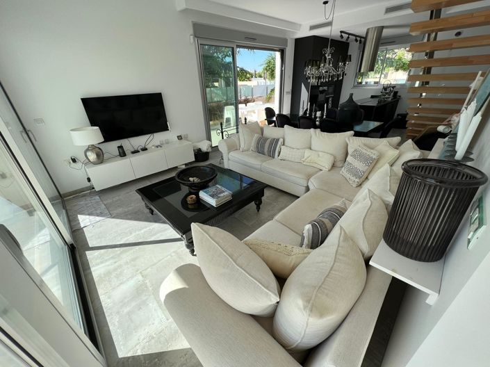 Image No.7-Villa de 3 chambres à vendre à Mil Palmeras