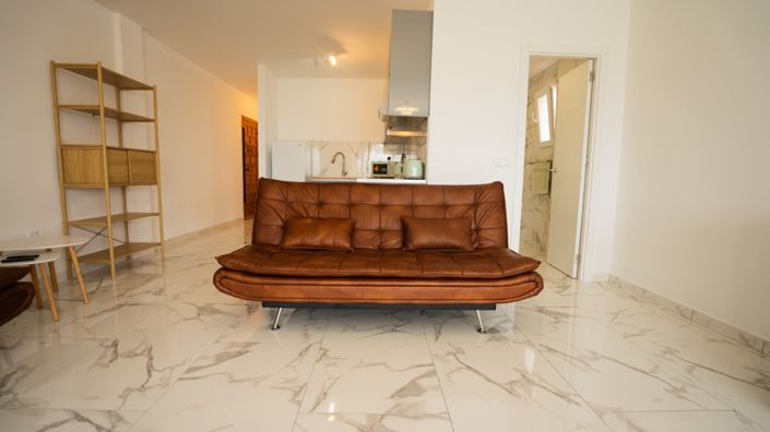 Image No.7-1 Bed Property for sale