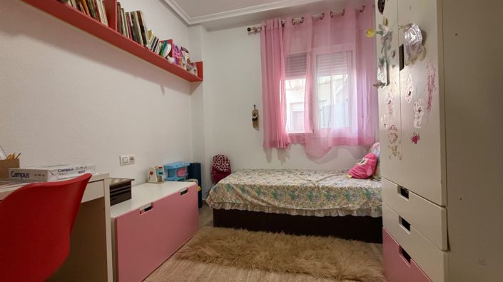 Image No.11-3 Bed Apartment for sale