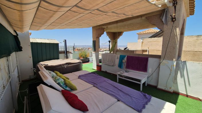 Image No.28-3 Bed Townhouse for sale