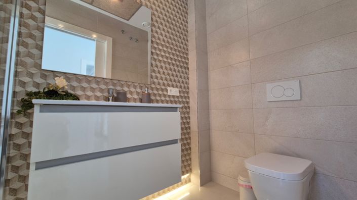 Image No.12-4 Bed Villa for sale