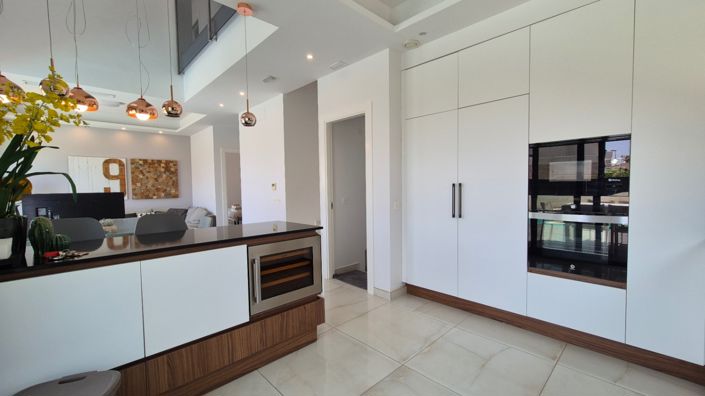 Image No.19-4 Bed Villa for sale