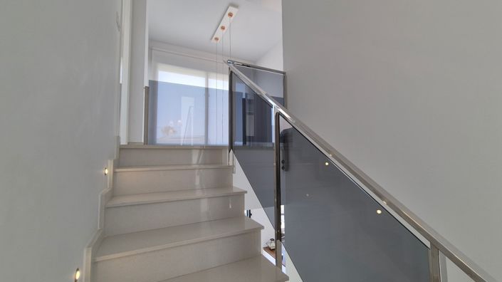 Image No.24-4 Bed Villa for sale