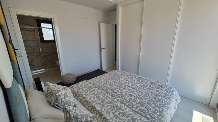 Image No.36-4 Bed Villa for sale