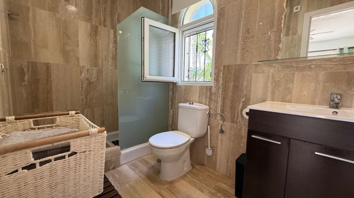 Image No.26-4 Bed Villa for sale