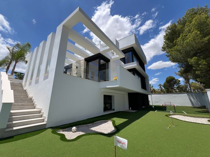 Image No.4-Villa de 4 chambres à vendre à Orihuela Costa