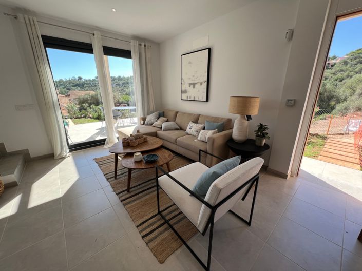 Image No.5-2 Bed Property for sale