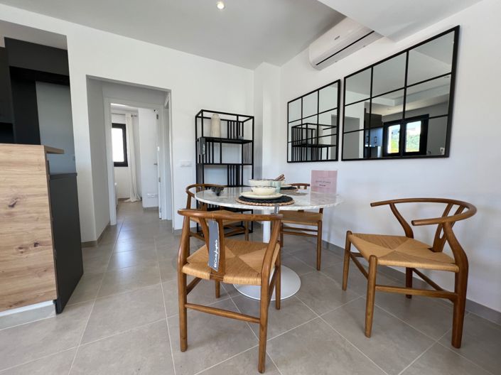 Image No.8-2 Bed Property for sale