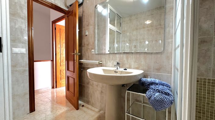 Image No.16-3 Bed Bungalow for sale