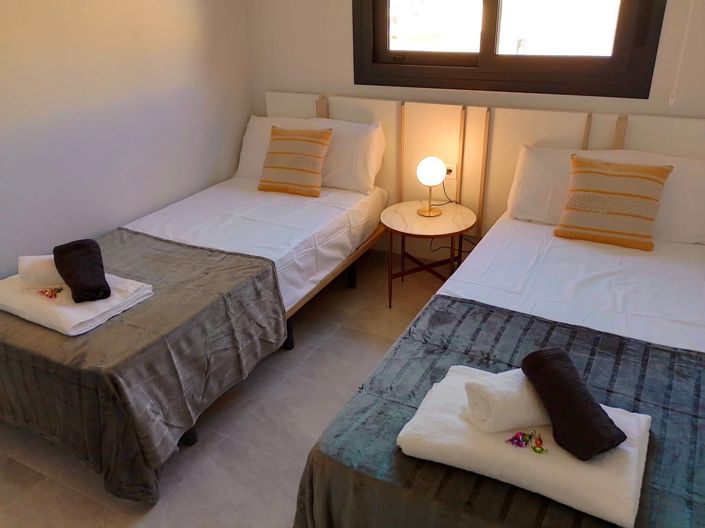 Image No.8-2 Bed Property for sale