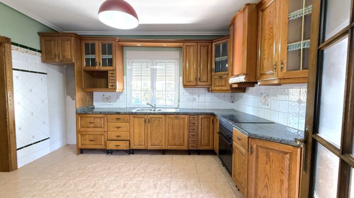 Image No.4-4 Bed Villa for sale