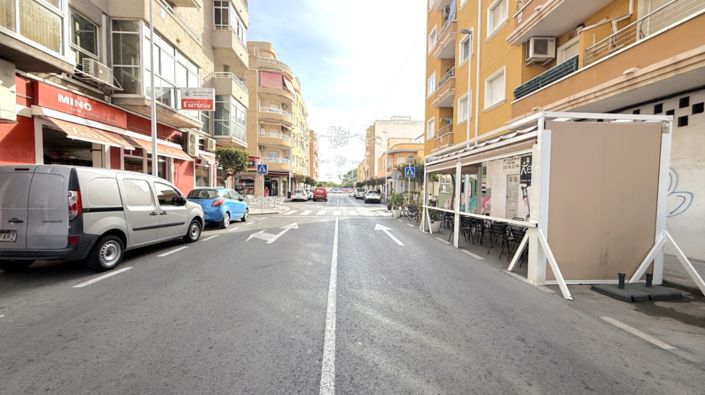 Image No.42-2 Bed Property for sale