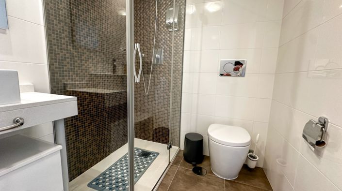 Image No.22-2 Bed Apartment for sale