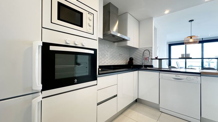 Image No.5-2 Bed Property for sale