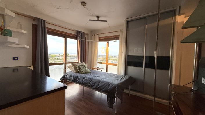 Image No.11-1 Bed Property for sale