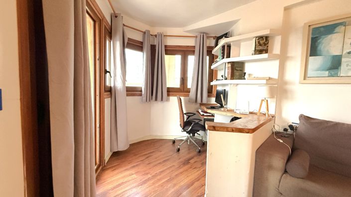 Image No.6-1 Bed Property for sale