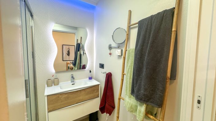 Image No.39-3 Bed Property for sale