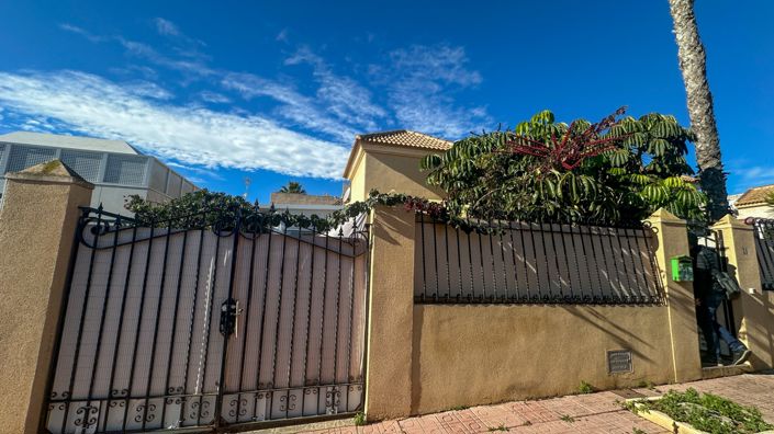 Image No.3-2 Bed Townhouse for sale