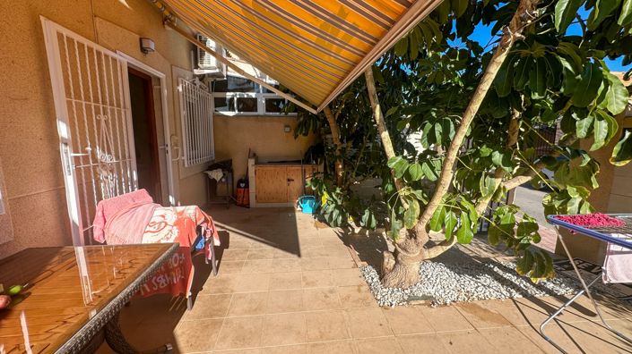 Image No.7-2 Bed Townhouse for sale