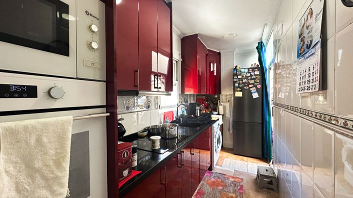 Image No.19-2 Bed Property for sale