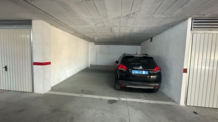 Image No.32-2 Bed Property for sale